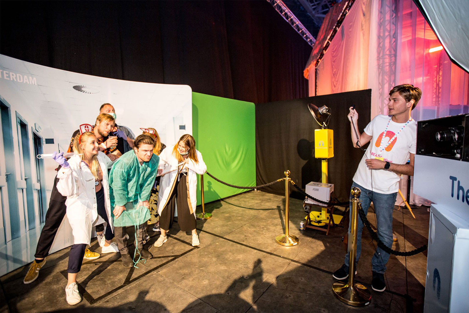 Blitzbox crew the beat liten